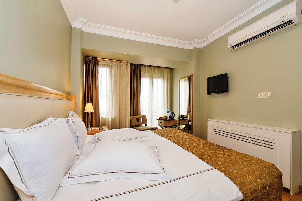 Agora Life - Special Class Otel